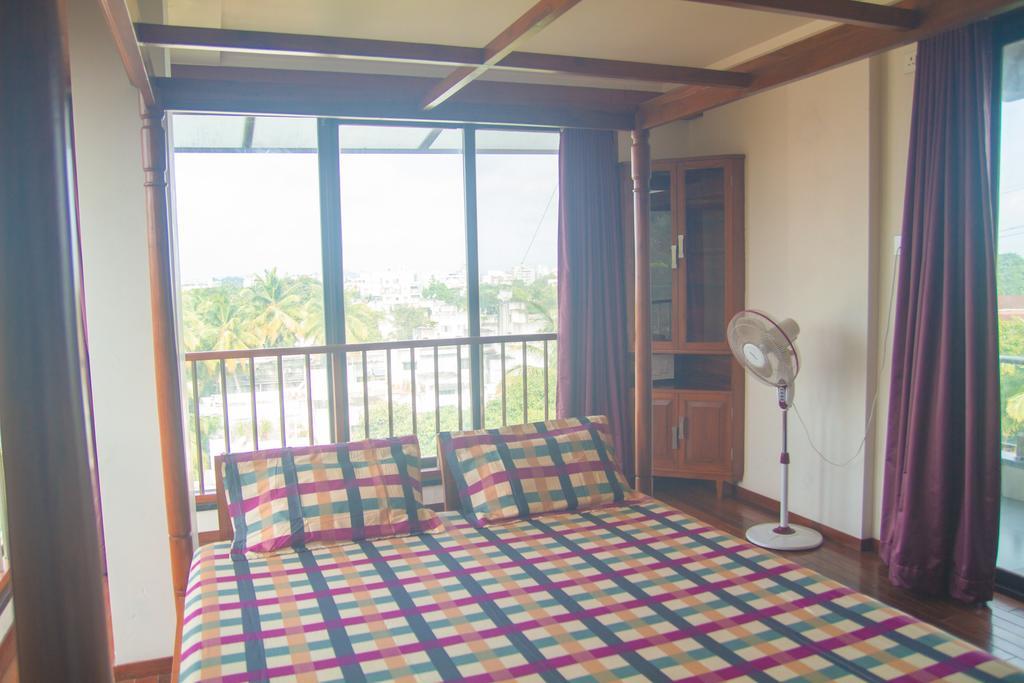 Gulmohar - Luxurious Penthouse Family Rooms Kolhapur Exterior foto
